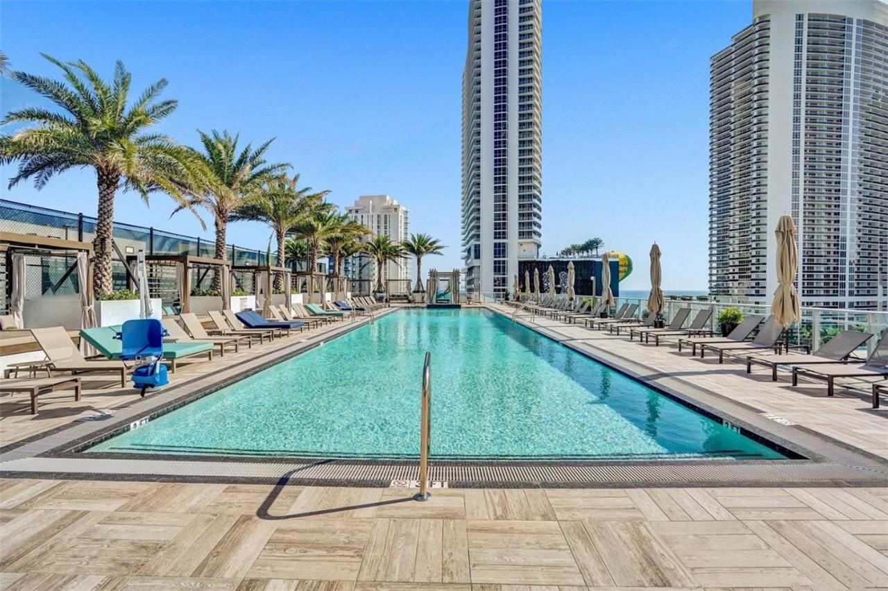 Hyde Beach House: Oceanfront 2BR with Direct Views Hollywood Exterior photo