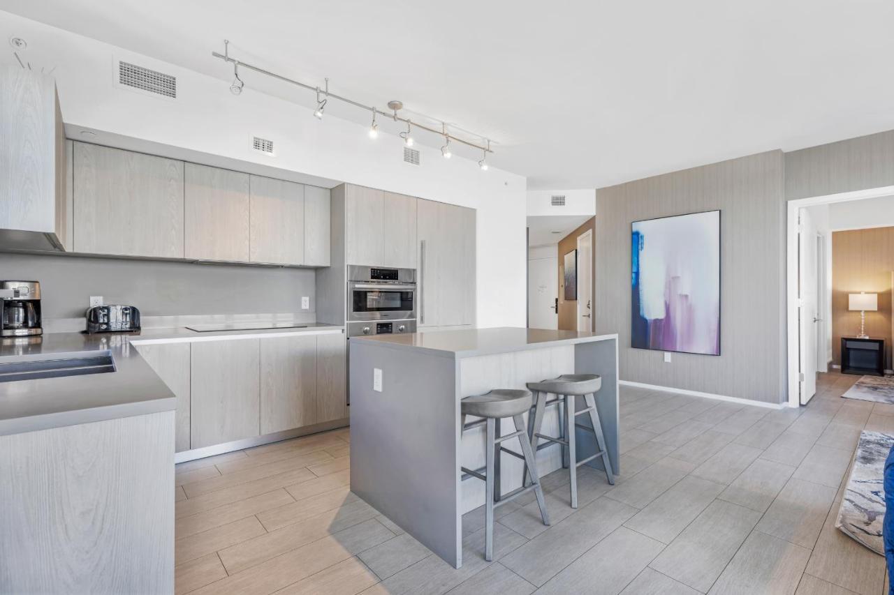 Hyde Beach House: Oceanfront 2BR with Direct Views Hollywood Exterior photo