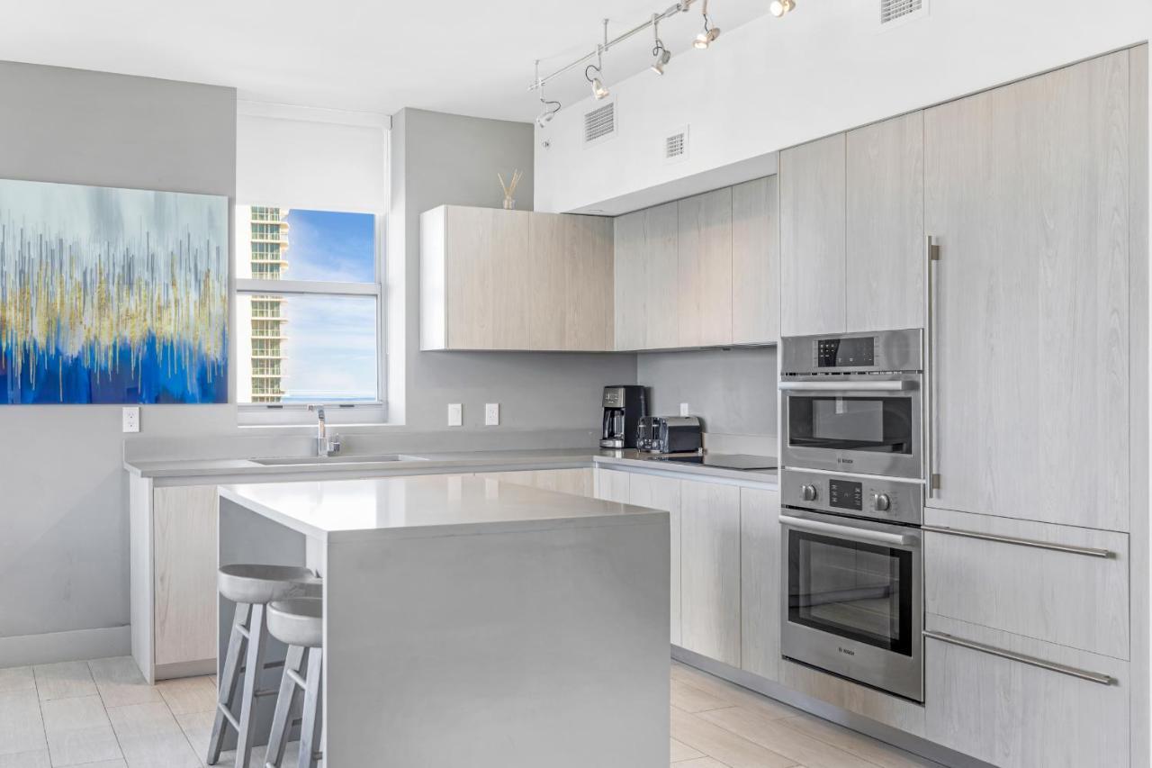 Hyde Beach House: Oceanfront 2BR with Direct Views Hollywood Exterior photo